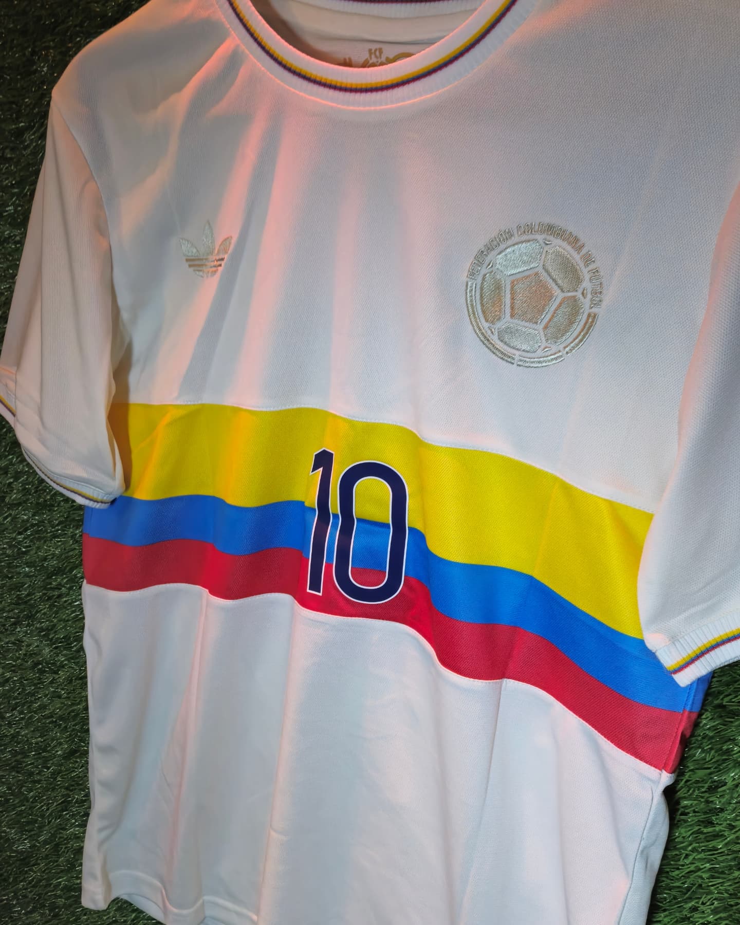 Camiseta Colombia aniversario 100